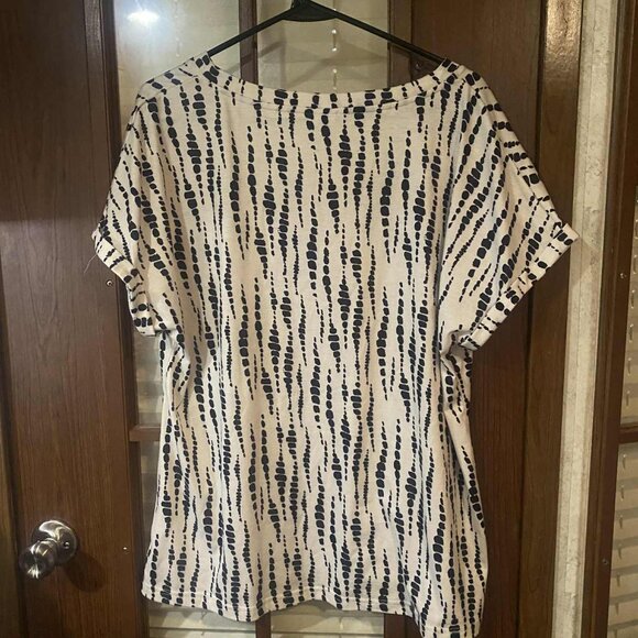 Womens blouses 5 Piece L-XL Misc bundle - Picture 16 of 16